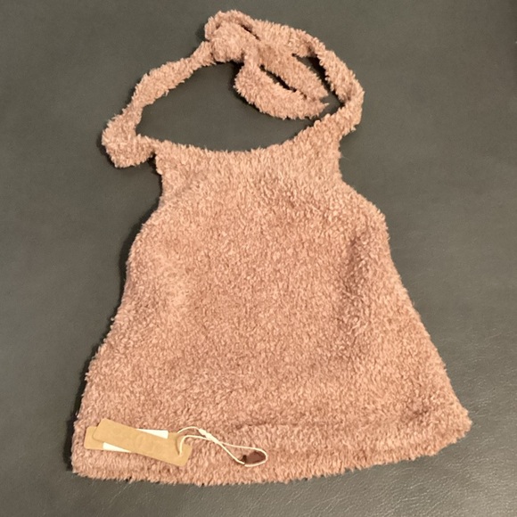 SKIMS Tops - NWT Skims Size L/XL‎ Halter Top
